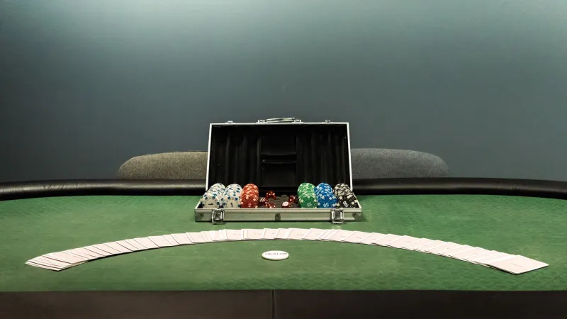 Reading the Room: Can Aussie Players Actually Find Softer Tables at Online Casinos?